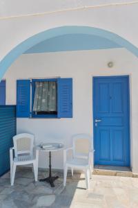 Gallery image of Room next to the sea, faros room 3 