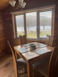 Fotografie z fotogalerie ubytování Cozy Loch Lomond Lodge 27, Rowardennan v destinaci Rowardennan