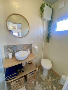 Ένα μπάνιο στο Mimi's tiny house