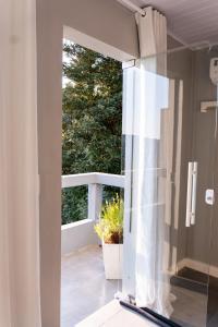 Un baño de Vista da Serra.