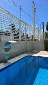 Hồ bơi trong/gần Casa Privativa na Praia dos Carneiros - Cinza