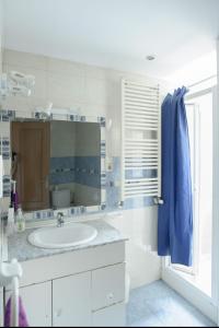 Ένα μπάνιο στο Luminoso Apartamento 3 rooms +18 φωτογραφίες