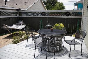 Balkón nebo terasa v ubytování Historic Marigny House mins to French Quarters!