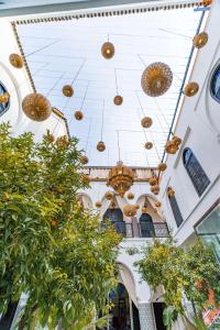 Foto sihtkohas Marrakech asuva majutusasutuse Riad Dar Dialkoum galeriist