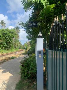 Gallery image of Sri Mali Holiday Home in Pelena