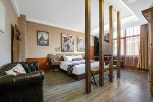 Ένα ή περισσότερα κρεβάτια σε δωμάτιο στο James Joyce Coffetel·Suqian Bus Station +240 φωτογραφίες