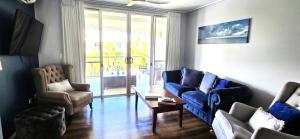 صورة لـ Large Pool Newly Renovated Apartment Walk to Whale watching and beaches في Urangan