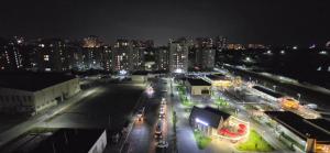 Nespecifikovaný výhled na destinaci Mekhrably nebo výhled na město při pohledu z apartmánu