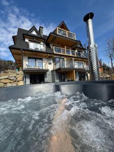 Το κτήριο όπου στεγάζεται  το διαμέρισμα