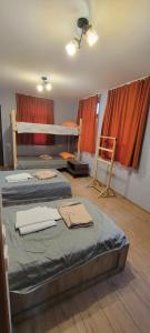 Φωτογραφία από το άλμπουμ του Misty Mountains στη Μέστια