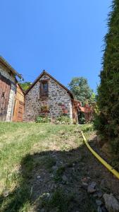 Το κτήριο όπου στεγάζεται  η παραθεριστική κατοικία