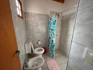 Koupelna v ubytování La Hormiga + 35 fotografií