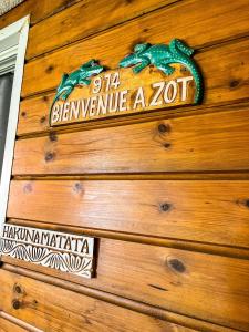 Majutusasutuses Bungalow avec Piscine privée olev sertifikaat, autasu, silt või muu dokument