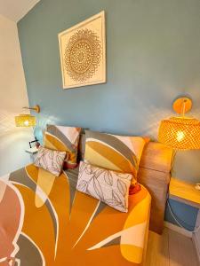 Voodi või voodid majutusasutuse Bungalow avec Piscine privée toas