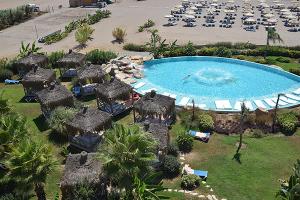 Bazén v ubytování Starlight Resort Hotel nebo v jeho okolí