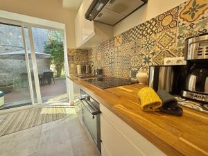 Η κουζίνα ή μικρή κουζίνα στο Quiet Cottage Disneyland Paris - Rentaway BnB