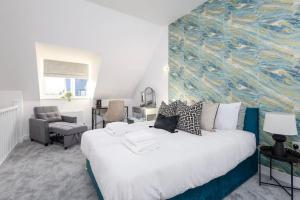 Voodi või voodid majutusasutuse Retreat in Sandgate Folkestone 3 bedrooms sleeps 6 toas
