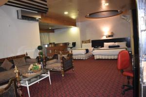 Ảnh trong thư viện ảnh của New Al-Safina Hotel ở Lahore +42 ảnh