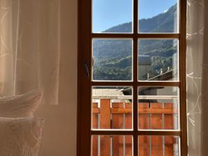 Cảnh núi rừng hoặc tầm nhìn ra núi từ căn hộ +19 ảnh