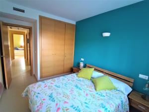 Ένα ή περισσότερα κρεβάτια σε δωμάτιο στο A beautiful apartment close to the beach +36 φωτογραφίες