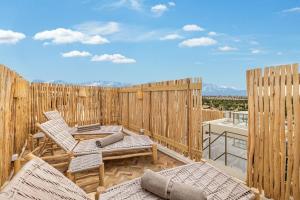 Balkón nebo terasa v ubytování Riad Chiberta Exclusive & New with Pool for 6 pax with free Breakfast