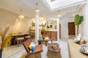 Kuchyň nebo kuchyňský kout v ubytování Riad Chiberta Exclusive & New with Pool for 6 pax with free Breakfast