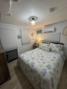 Katil atau katil-katil dalam bilik di Anchor by the Sea +13 gambar