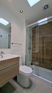 Ένα μπάνιο στο Nuevas Casas Familiares