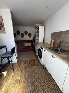 Dapur atau dapur kecil di Simple House in the Heart of the Historic Center