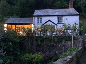 Κήπος έξω από το Rose's Cottage, Bucks Mills