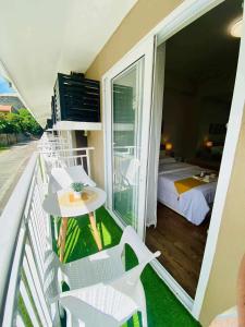 Μπαλκόνι ή βεράντα στο The Cozy Studio near Mactan Airport +8 φωτογραφίες