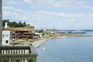 Gallery image of Water Front Inn in Port Townsend