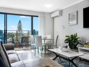 Ruang duduk di Sunny Coast Escapes - Maroochydore