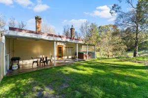 Zahrada ubytování Orchard Cottage - A Leafy Peaceful Retreat with Spa