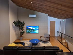 Televisyen dan/atau pusat hiburan di Chalet Opus