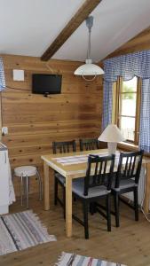 Dining area in the lodge