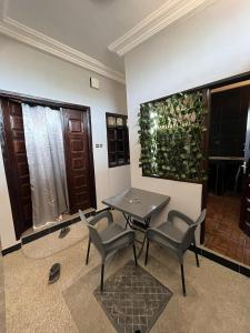 Fotografie z fotogalerie ubytování Appartement meublé 2 chambres à Lomé Adidogomé Sagbado v destinaci Komé