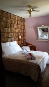 A bed or beds in a room at B&B L'Albero Di Antonia