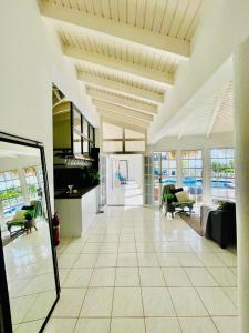 Kuchyň nebo kuchyňský kout v ubytování La Pura Vista Resort