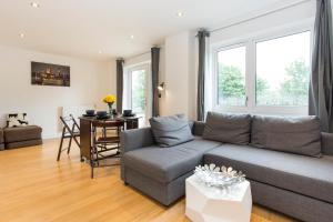 A seating area at Lovely 1-Bed Flat near 02 Arena 