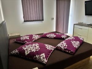 Postel nebo postele na pokoji v ubytování AJRooms