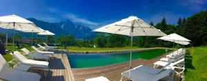 The swimming pool at or close to Hotel Ansitz Haidenhof