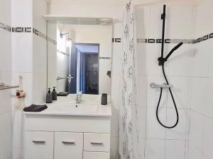 Ένα μπάνιο στο L'Escale Marine à 3 mn à pied de la plage - 2CH +28 φωτογραφίες