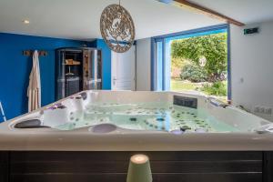 Φωτογραφία από το άλμπουμ του Chambres d'Hôtes Villa l'Orchidée σε Lespignan +24 φωτογραφίες