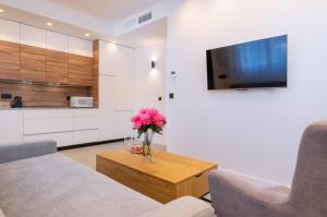 Η κουζίνα ή μικρή κουζίνα στο Panther Home Triana Deluxe +18 φωτογραφίες