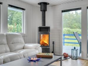 Posezení v ubytování Holiday Home Trixie - 1km from the sea by Interhome