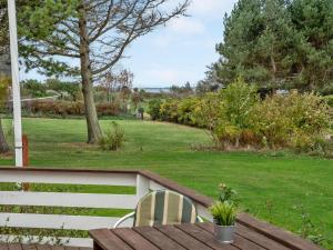 Zahrada ubytování Holiday Home Hjalmine - 250m from the sea by Interhome