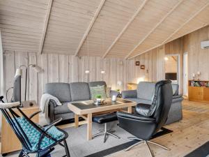 Posezení v ubytování Holiday Home Melisa - 28km from the sea by Interhome
