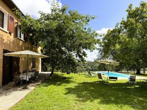 Πισίνα στο ή κοντά στο Coumassous