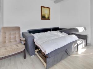 Katil atau katil-katil dalam bilik di Apartment Skarpe by Interhome +21 gambar